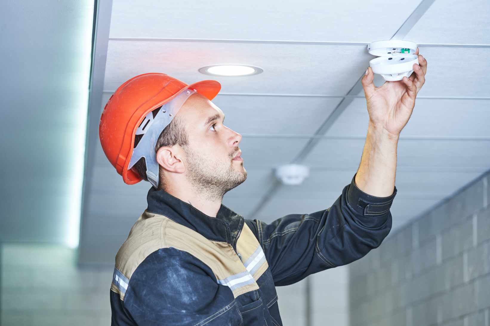 Who Can Install Fire Alarm Systems?